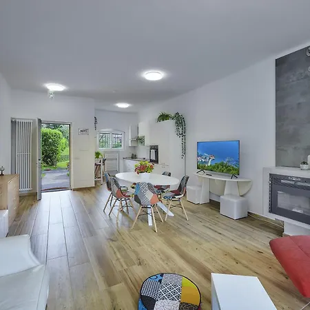 Casa Giuditta With Air Conditioning And Pool