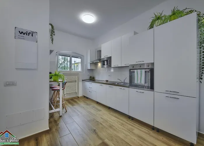 Casa Giuditta With Air Conditioning And Pool Apartment