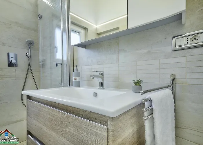 Apartment Casa Giuditta With Air Conditioning And Pool Lierna